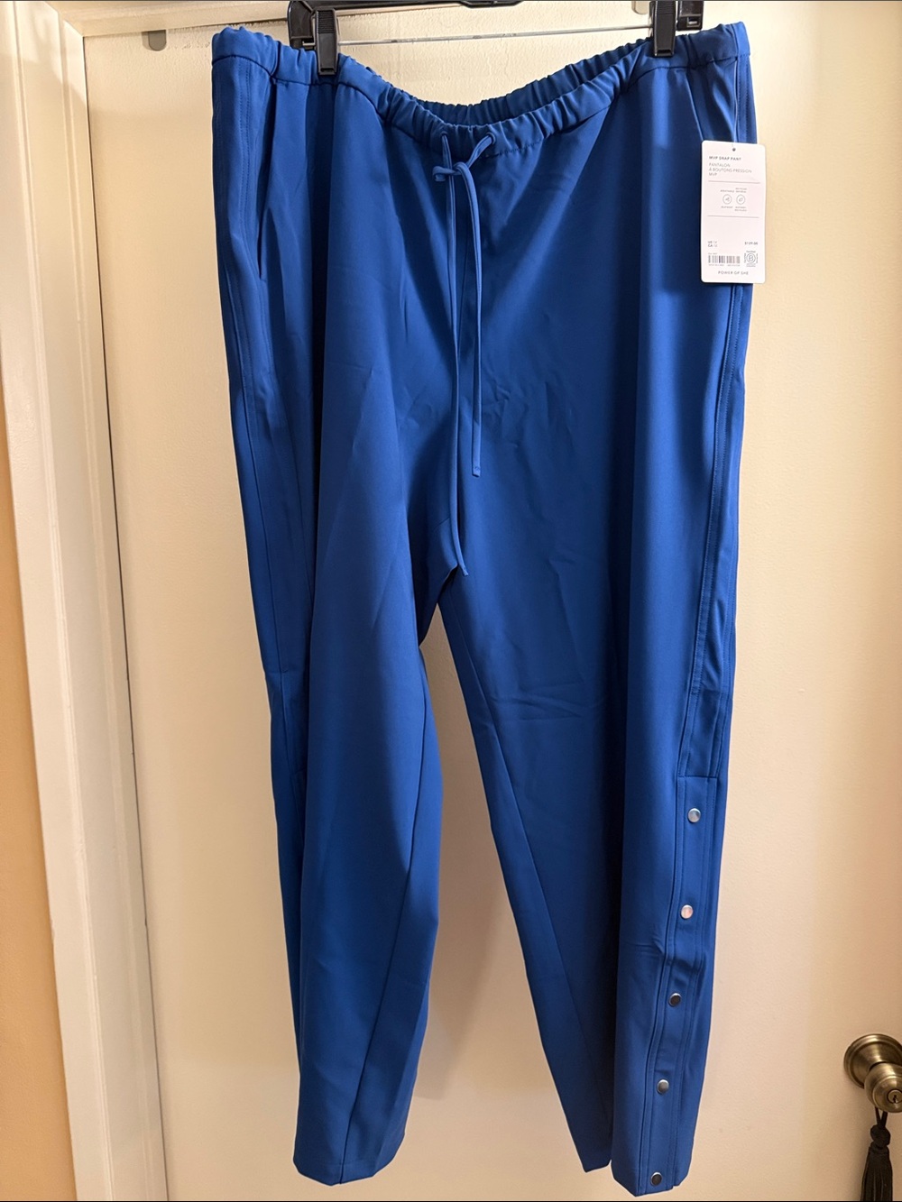 NWT Athleta MVP MID RISE SNAP PANT